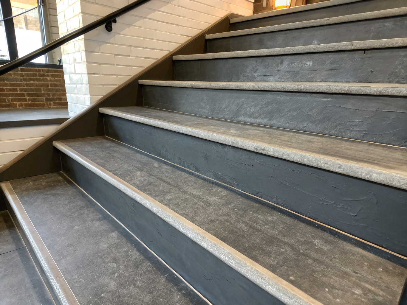 Ultra-Light Concrete Casing