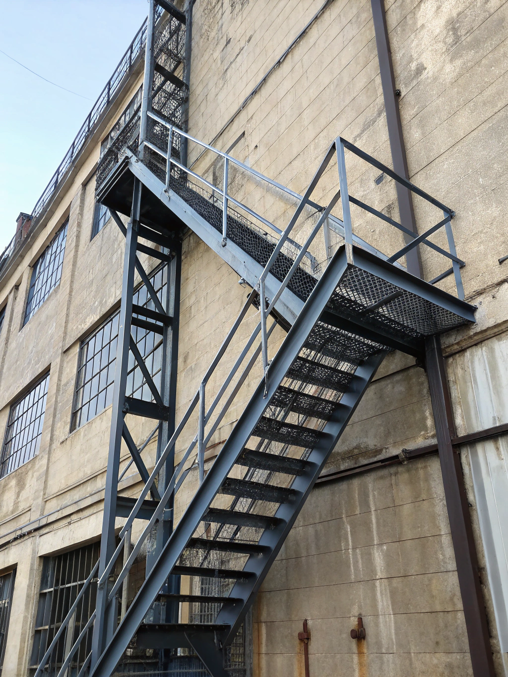 Commercial steel fire escape installation